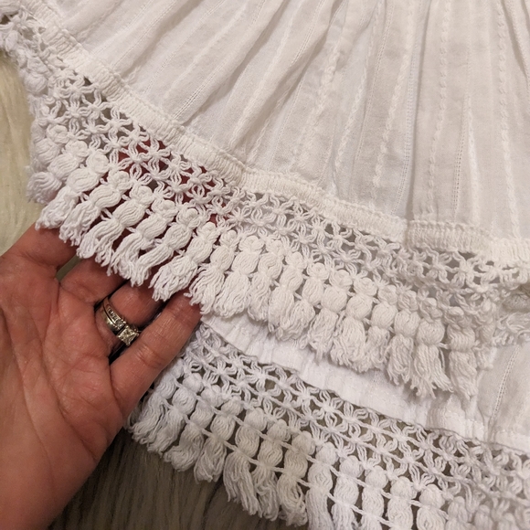 Rachel Zoe white tunic with ruffle and tassels size M - Picture 10 of 10